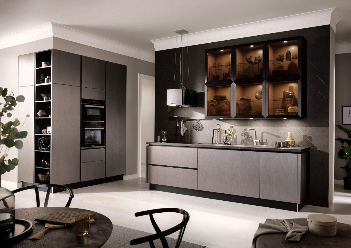 AV2070 GL Metallic dunkel M 02